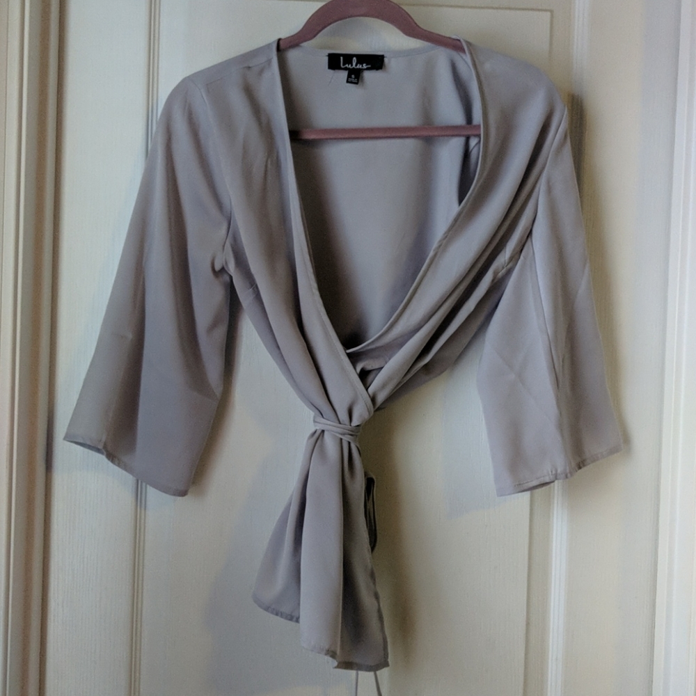 Lulu's gray wrap-style shirt
